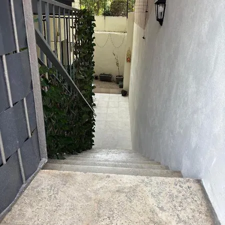 Metro House Apartmán