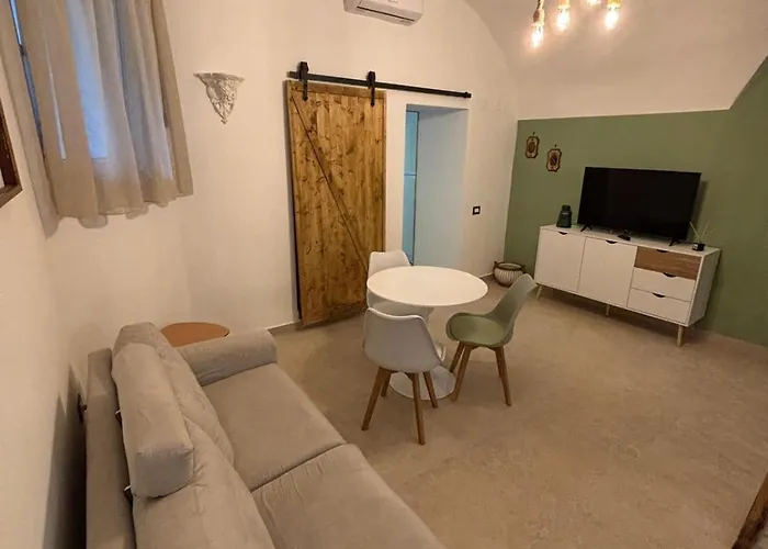 Metro House Неаполь