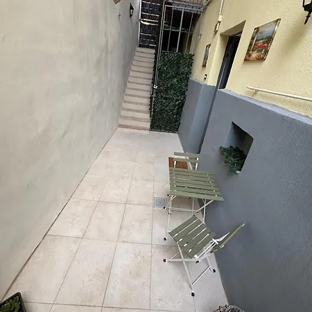 Metro House *